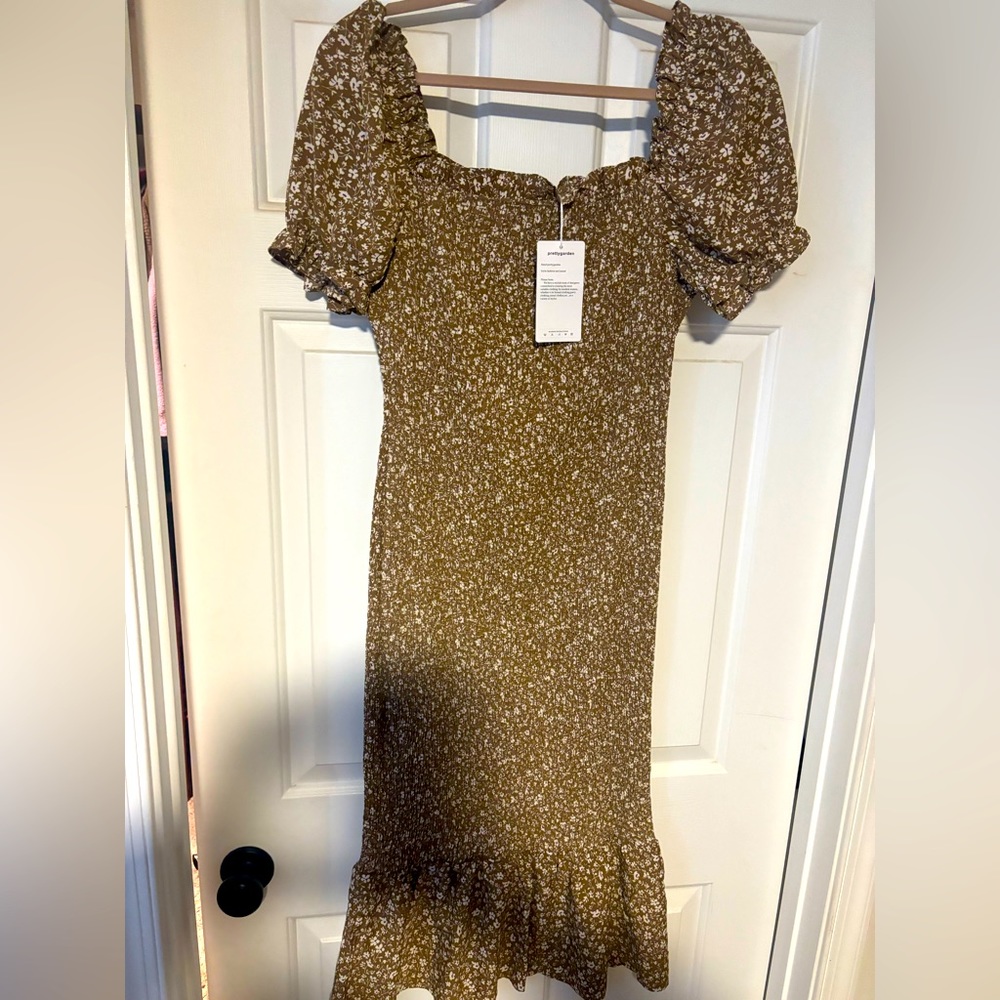 Brown & white flower print dress